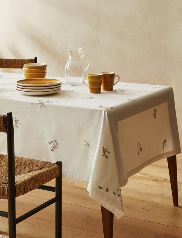 Mini Floral Tablecloth